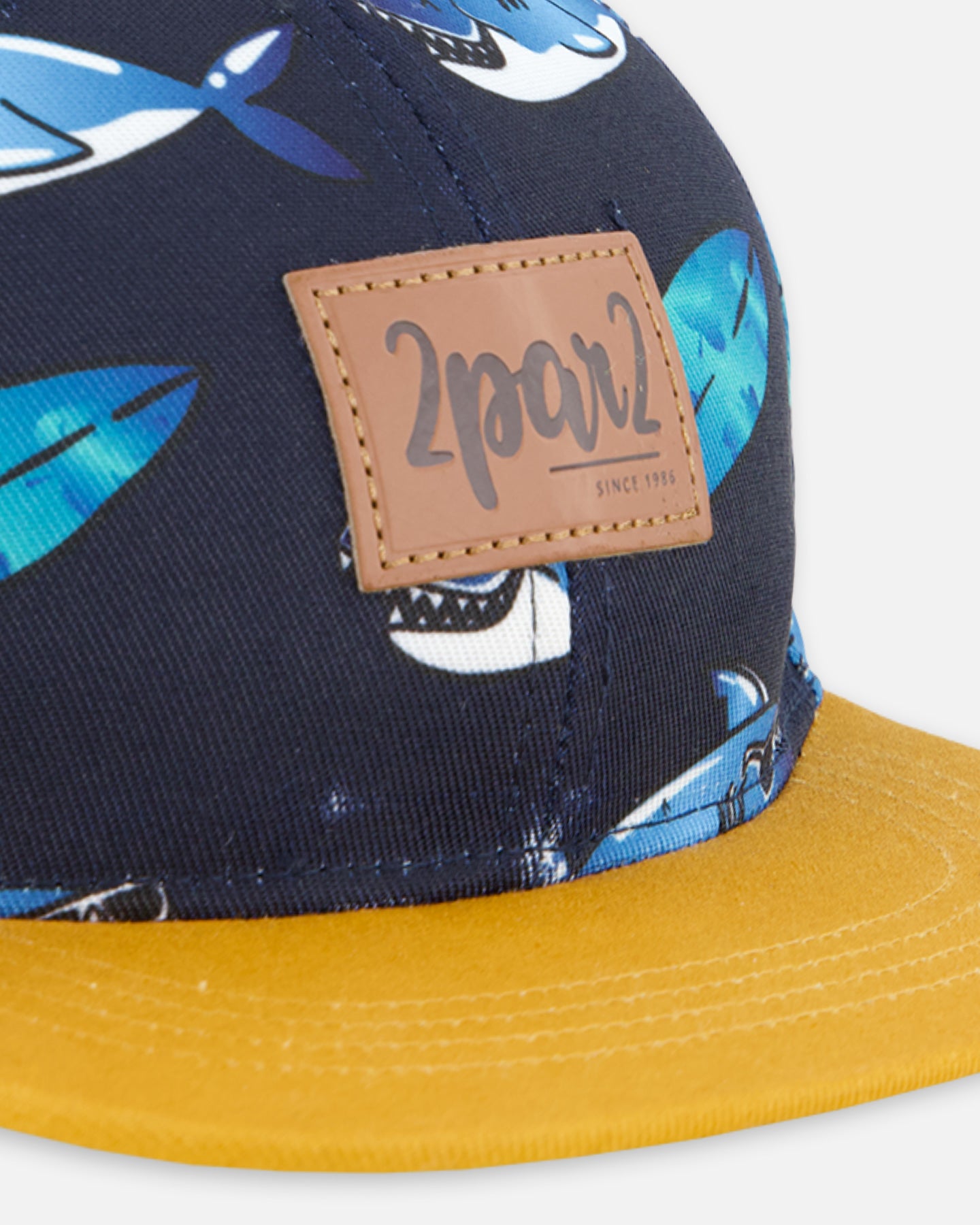 Boutique Petites Fleurs - Casquette Requins F30VC50 - Deux par Deux