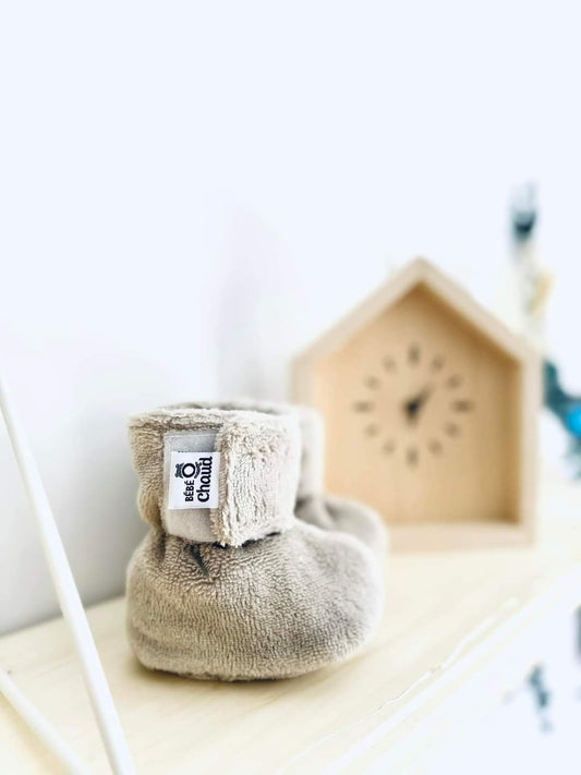 Boutique Petites Fleurs - Pantoufle minky Bébé O chaud Latté sans relief