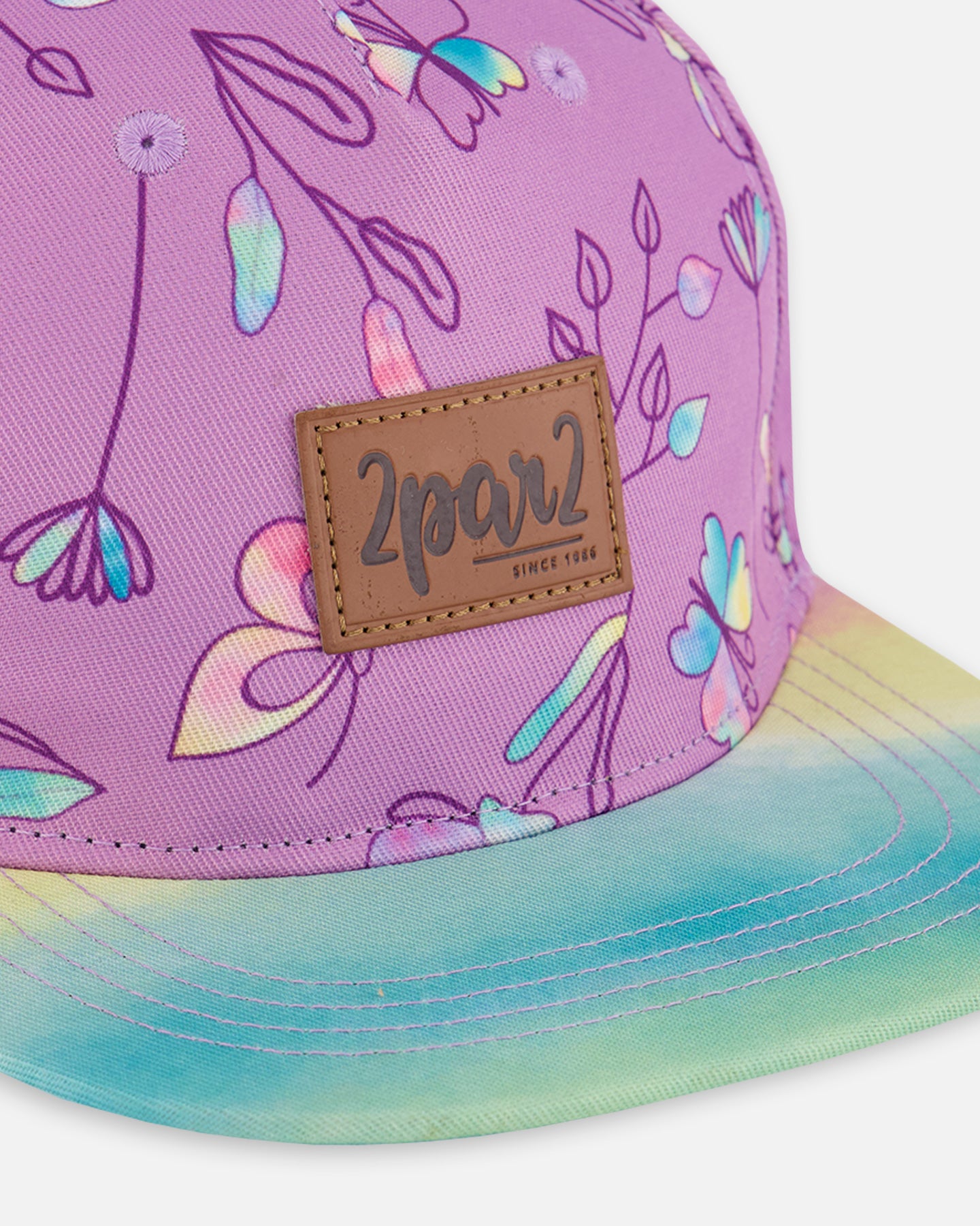 Casquette imprimée vieux mauve et papillons multicolores G30VGC