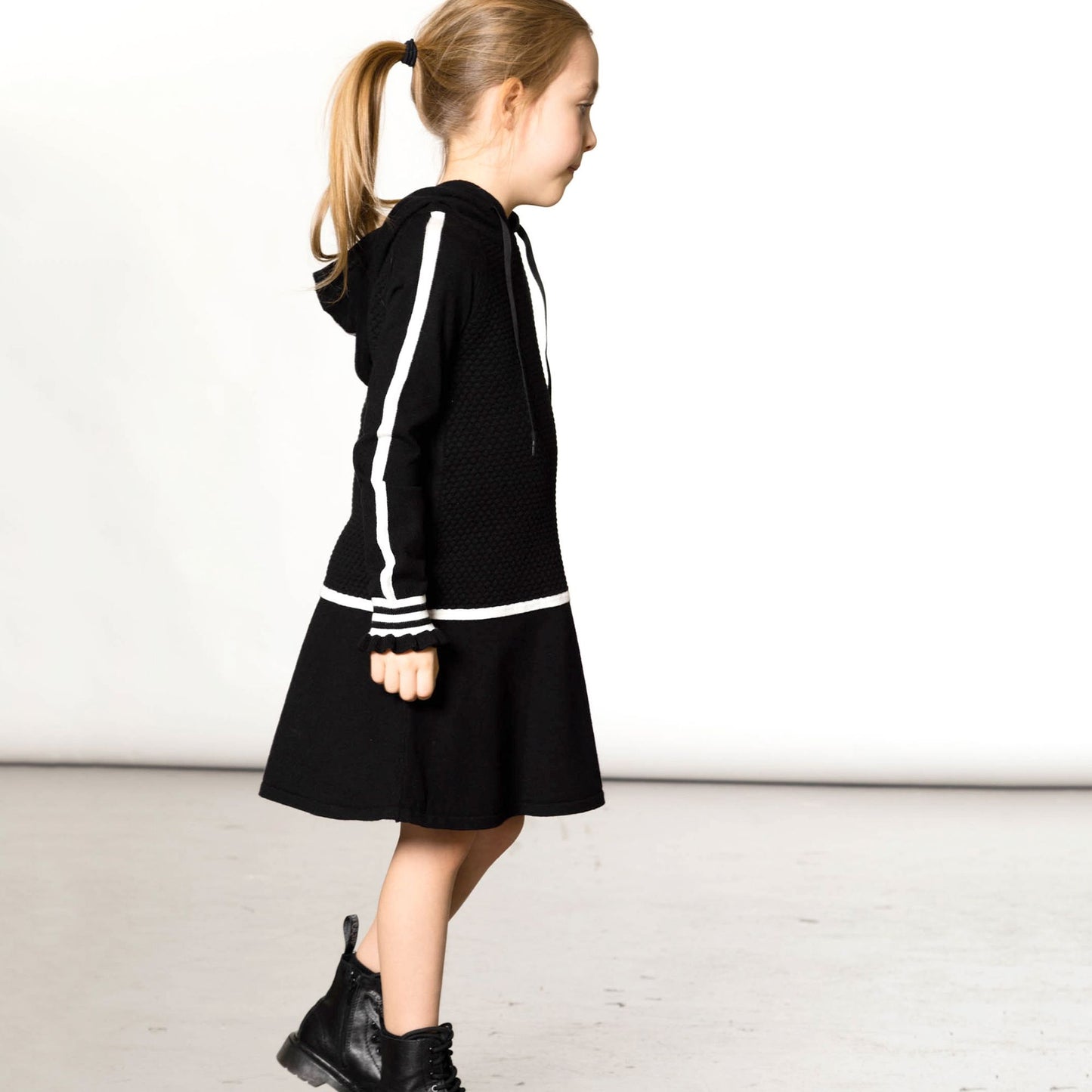 Robe tricot à capuchon D20MT90