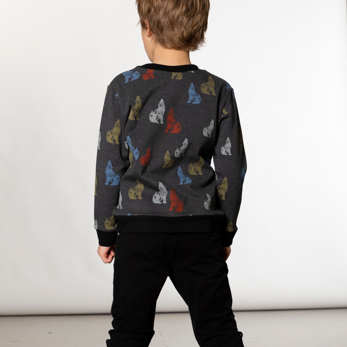 Sweat-shirt en molleton imprimé loup en gris foncé D20U33