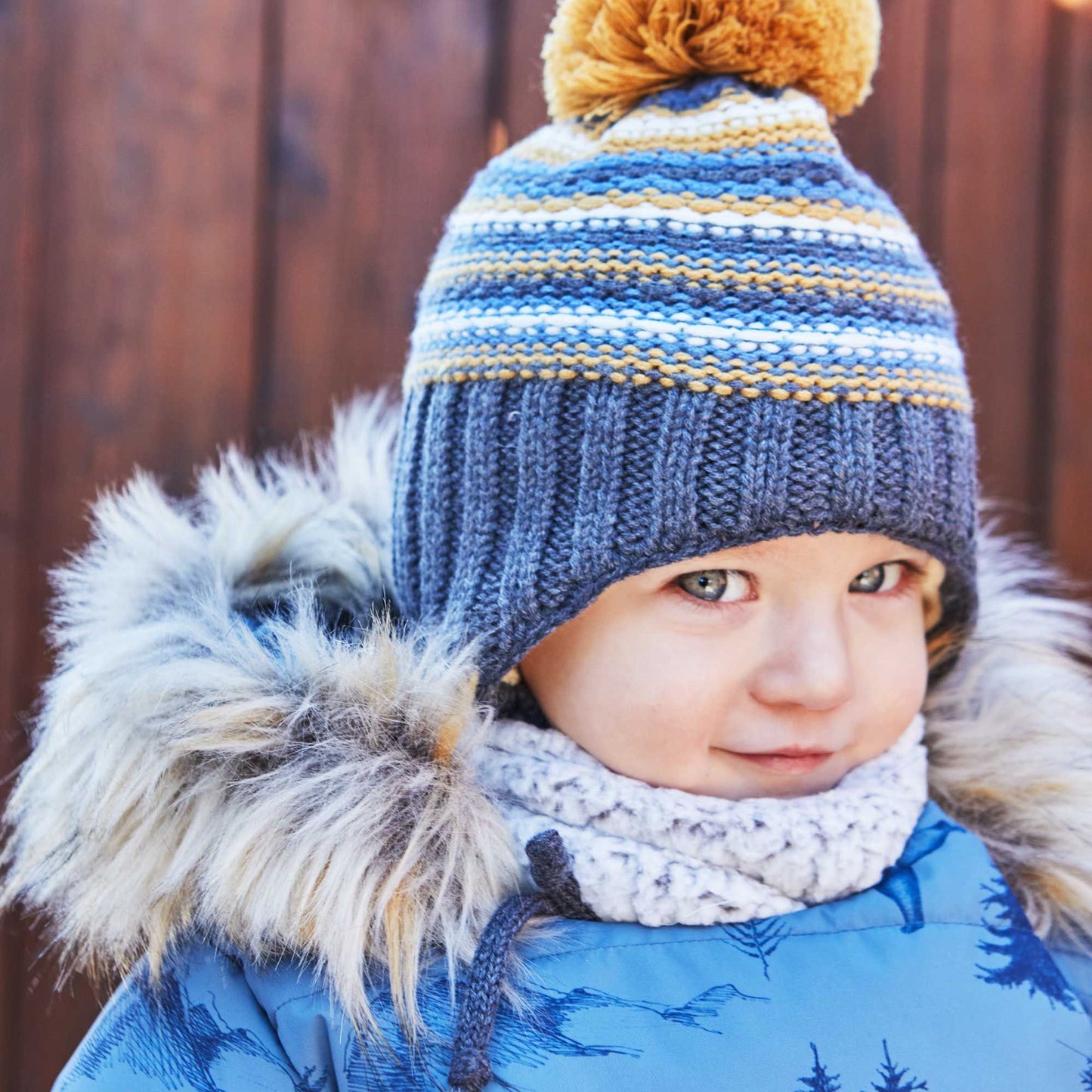 Chapeau d'hiver gris jaune et bleu rayé à oreilles pour bébés E10ZB03